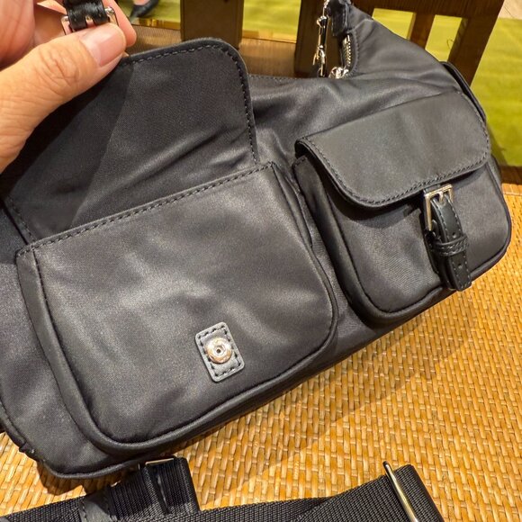 Best Price ‼️Tory Burch Nylon Convertible Shoulder Bag 164444 $450 - Picture 10 of 12